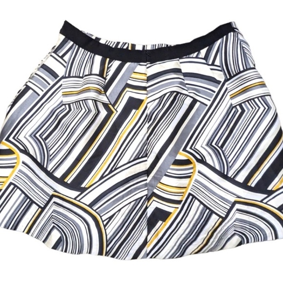 Lane Bryant-Plus Size 24-A-Line Geometric Print Skirt W/ Pockets - Picture 2 of 7